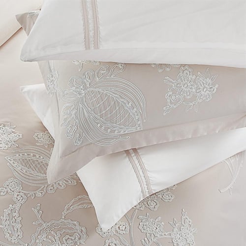 مفرش صيفي مزدوج مطرز فاخر 12 قطعة - ليوني - بيج فا...