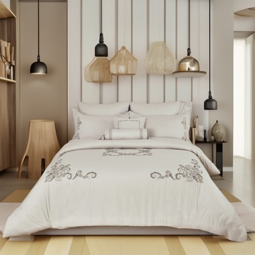 مفرش قطن صيفي مزدوج مطرز 8 قطع- بلانكا - بيج فاتح