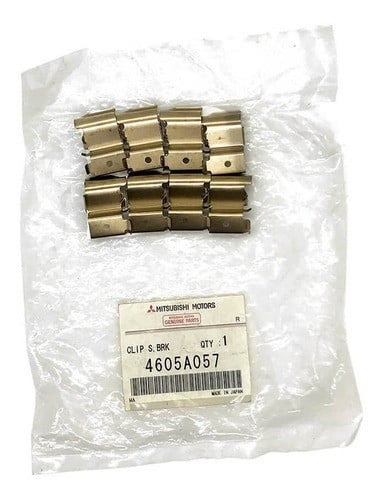 كلبسات فحمات امامي باجيرو01-20