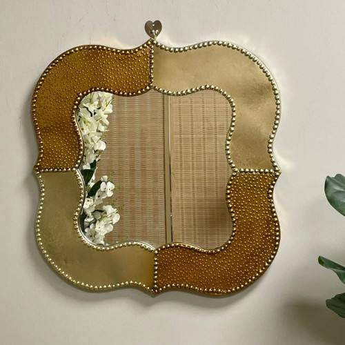 مرايا بإطار حديد ذهبي عريض انتيك