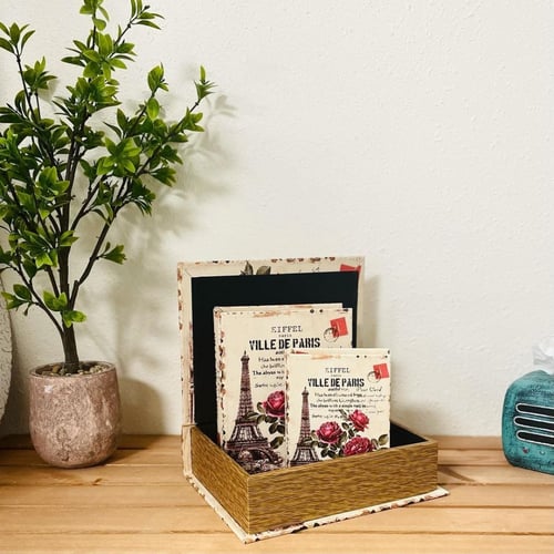 مجموعة كتب صناديق انتيك من خشب ملبس جلد برج ايفل 3...