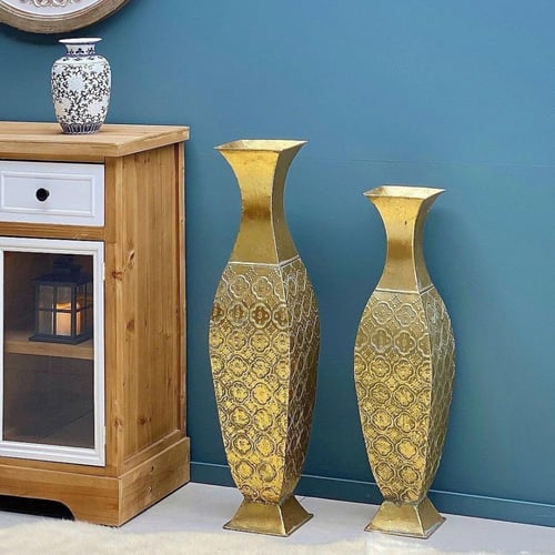 فازة حديد ذهبي