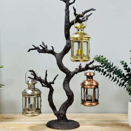 فانوس حديد ذهبي مع شمعة تعمل عالبطارية