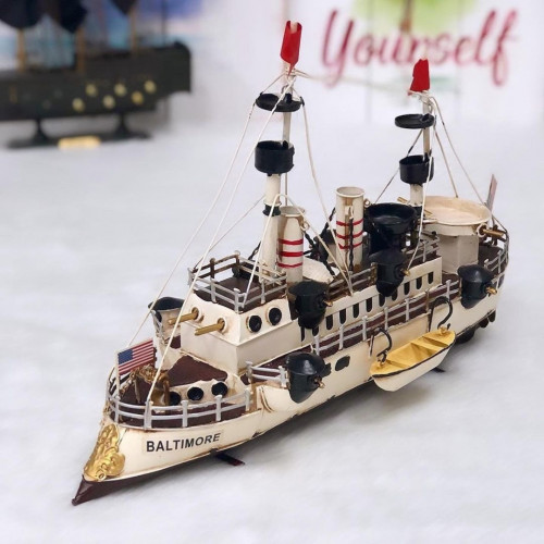 ديكور سفينة حربية حديد انتيك