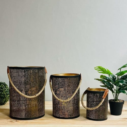 فانوس صغير سطل حديد هندي اسود وذهبي مفرغ بمسكة حبل...