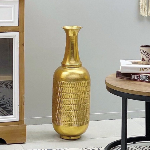 فازة حديد ذهبي