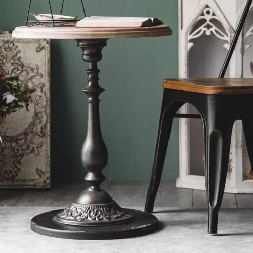 طاولة كلاسيك خشب ارجل حديد