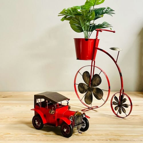 سيارة حديد انتيك كشف احمر