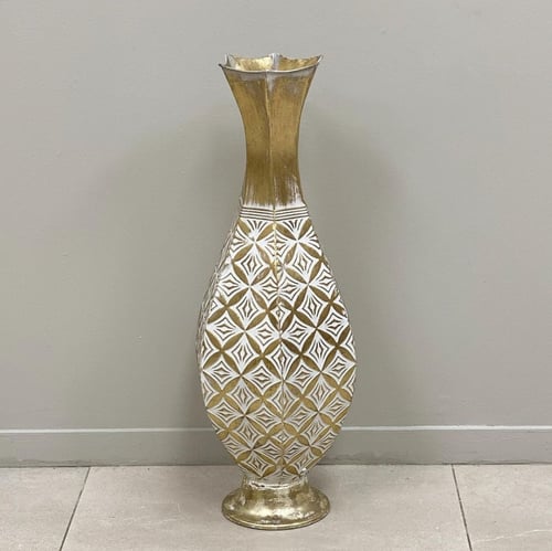 فازة حديد ذهبي نقش ابيض صغيرة