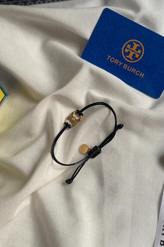 توري بورش خيط الاسود