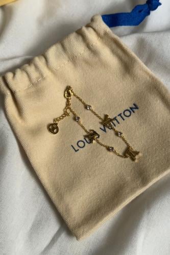 اسواره لويس فتون