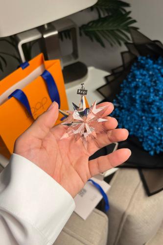 تعليقه مع بوكيه ورد وعباره