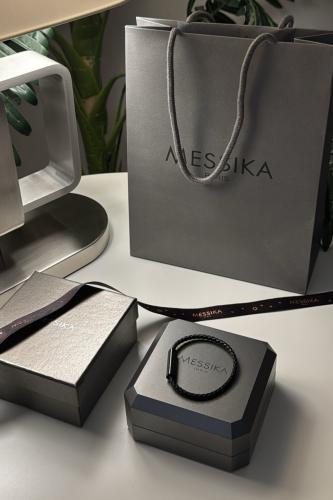 اسواره جلد من ميسيكا