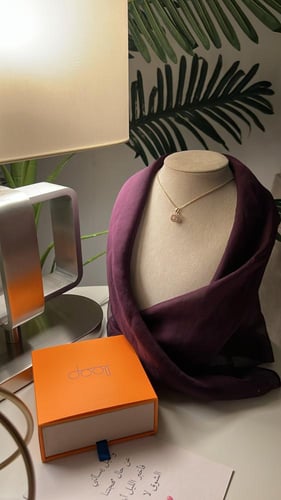 سلسال نسائي ناعم من اوب