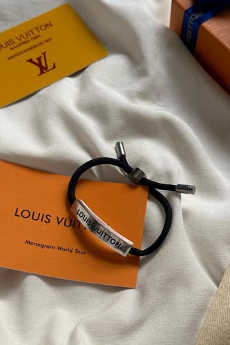 اسواره لويس فتون