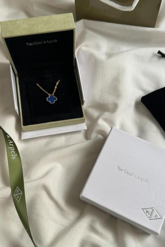 سلسال فان كليف الازرق