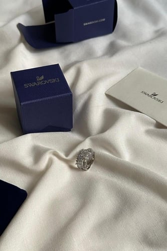خاتم سوارفسكي نسائي