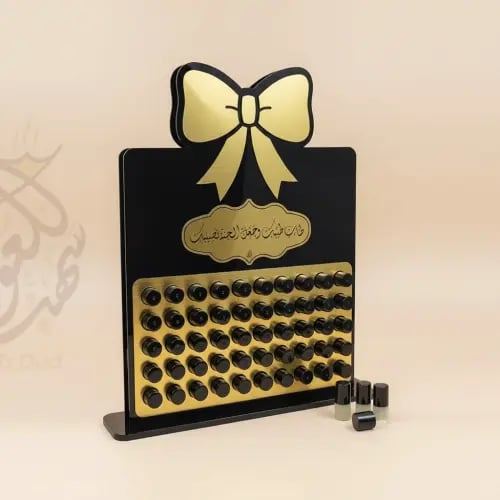 ستاند أكريليك على شكل علبة هدية يضم 50 نانو تولة م...
