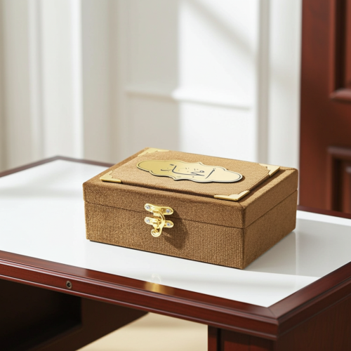 علبة مخمل كتابة حفر ليزر ذهبي بالاسم مقاس ثمن كيلو