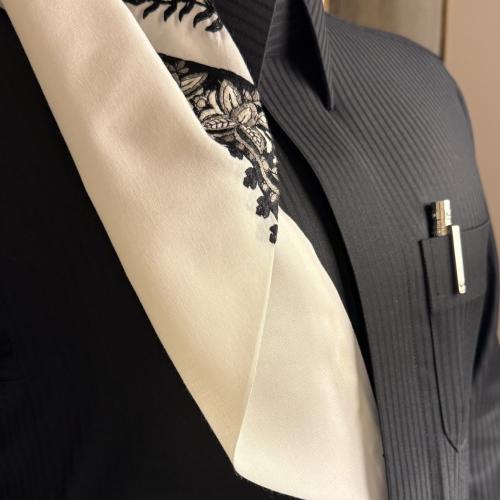 مقلم ( اسود ملكي )