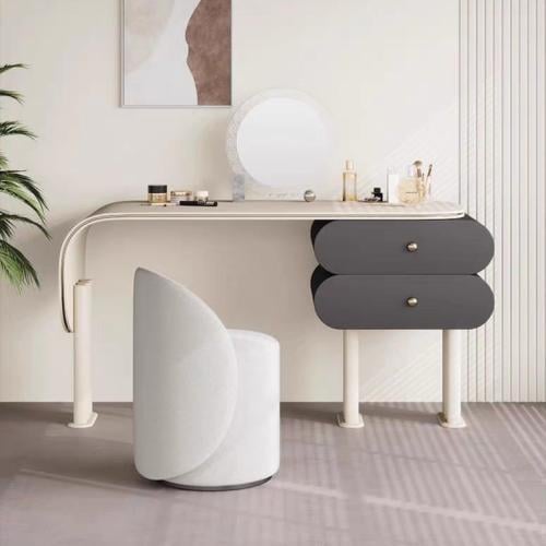 طاولة زينة فاخرة باللون الكريمي والاسود