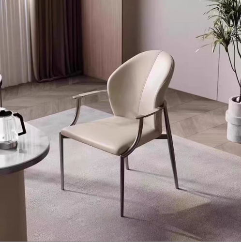 كرسي طعام بتصميم فاخر