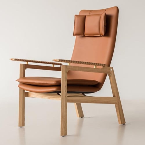 كرسي عصري وخفيف الوزن