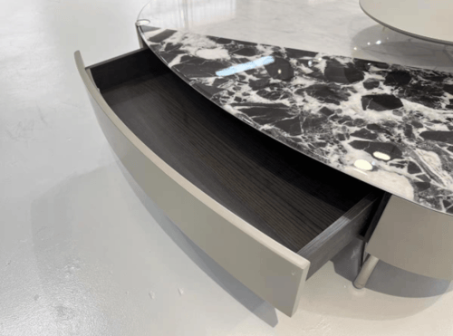 طاولة قهوة وتلفاز بتصميم ايطالي بسيط