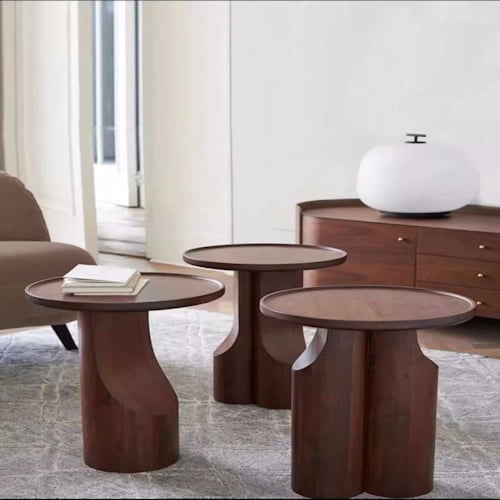 طاولة جانبية خشبية بتصميم راقي