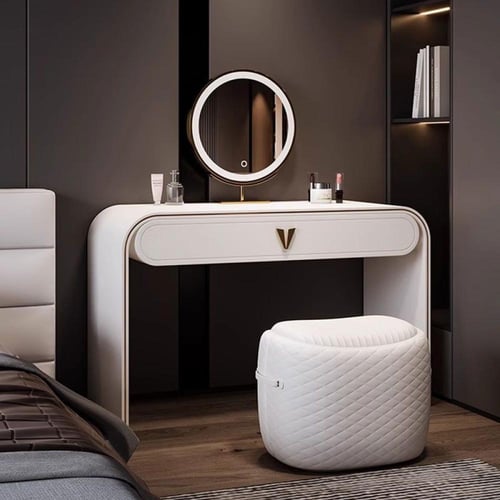 طاولة تزيين بتصميم إيطالي بسيط