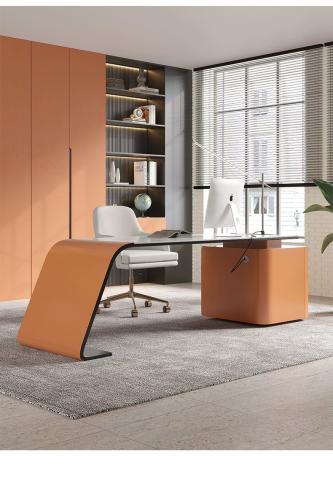 مكتب إيطالي فاخر بطراز مستوحى من Bugatti