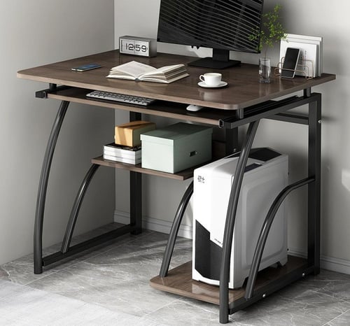 مكتب كمبيوتر بتصميم عملي