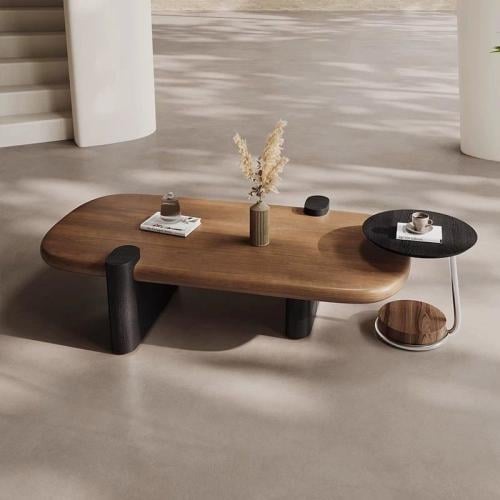 طاولة بتصميم عصري