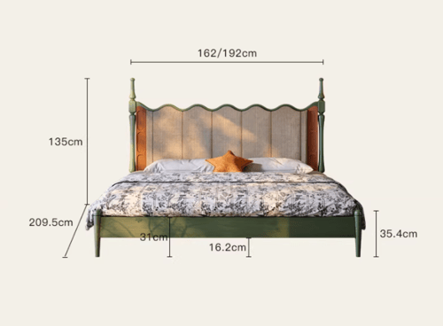 سرير فاخر يجمع بين الطابع الكلاسيكي والمتانة