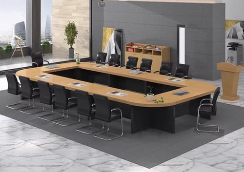 طاولة اجتماعات بتصميم بيضاوي
