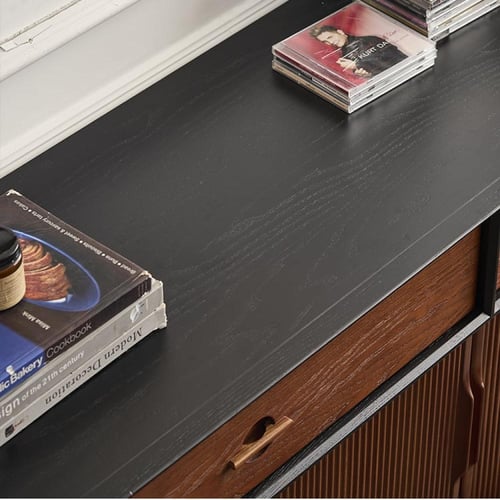 خزانة جانبية فرنسية عتيقة