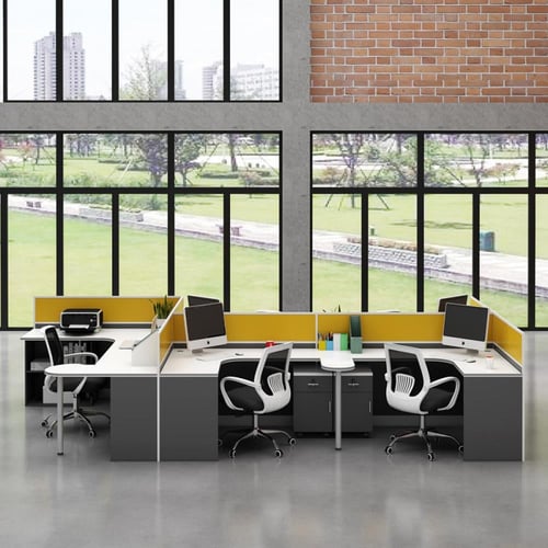 مكاتب موظفين باللون الاصفر