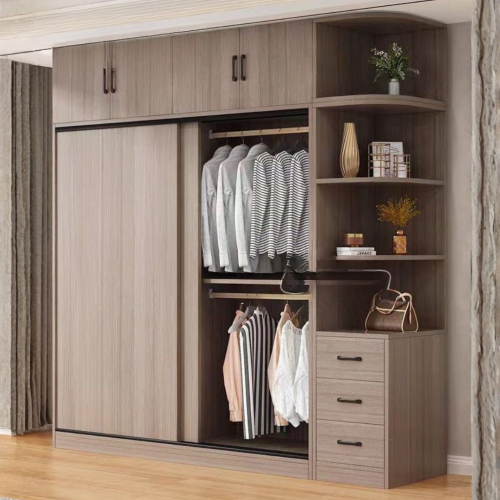 خزانة ملابس عملية