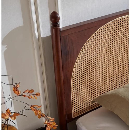 سرير خشبي متين – مزدوج وفردي مع لوح رأس من الخيزرا...