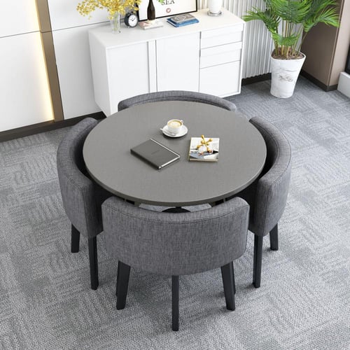 طاولة مع 4 كراسي – تصميم عملي موفّر للمساحة