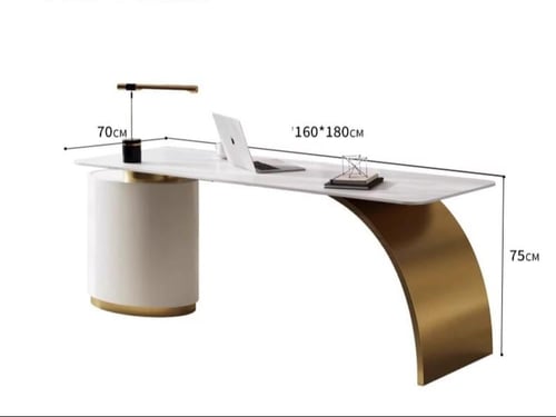 مكتب فاخر بتصميم رخامي