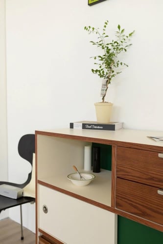 خزانة جانبية عتيقة الطراز – باوهاوس / تخزين متعدد...