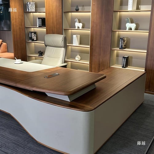 مكتب رئيسي تنفيذي فاخر – تصميم حديث