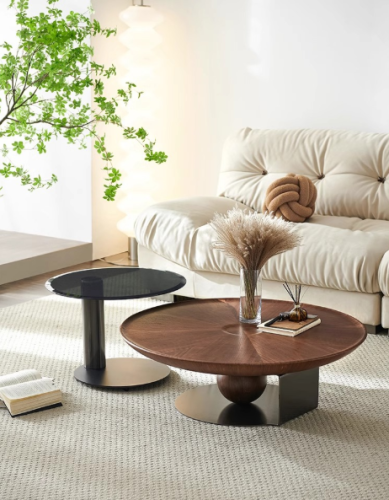 طاولة قهوه بتصميم بسيط