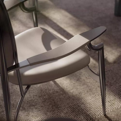 كرسي مفرد فخم بتصميم إيطالي فاخر من الجلد الطبيعي