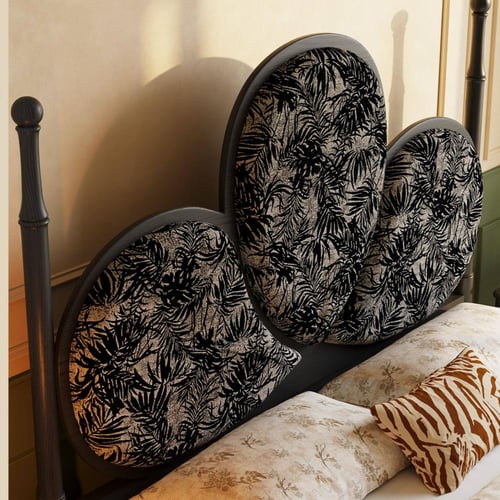 سرير مزدوج فرنسي عتيق – فخامة سوداء بتفاصيل راقية