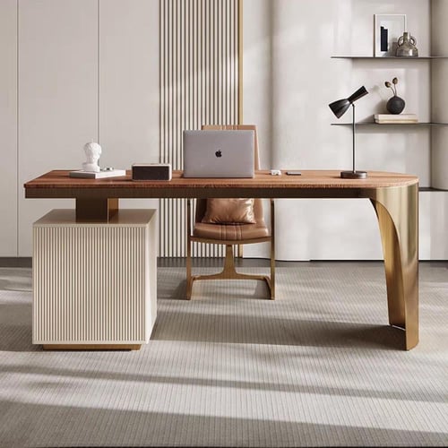 مكتب مصمم بأسلوب إيطالي بسيط وحديث