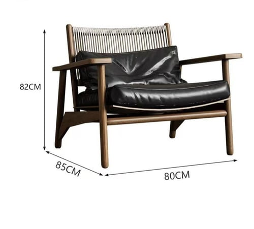 كرسي بتصميم كلاسيكي أنيق