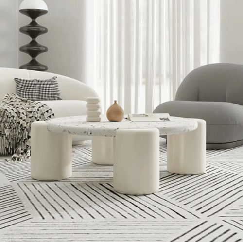 طاولة بتصميم فريد