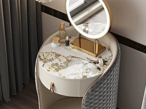 طاولة تزيين اسكندنافية